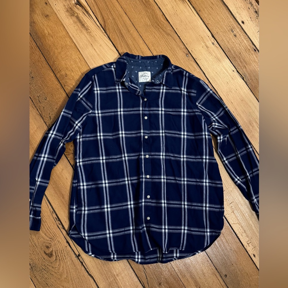 Jachs Girlfriend Dark Blue Checkered Flannel Button Down Shirt Size L